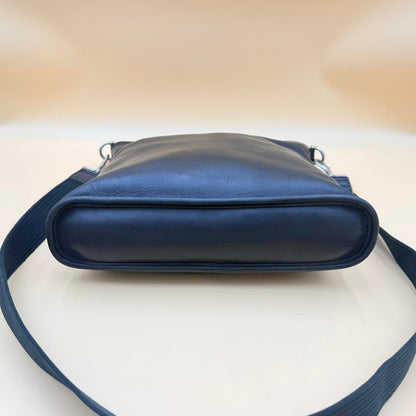 Vintage 1997 Coach 9806 Equestrian Slim Bucket Black Leather Shoulder Bag USA